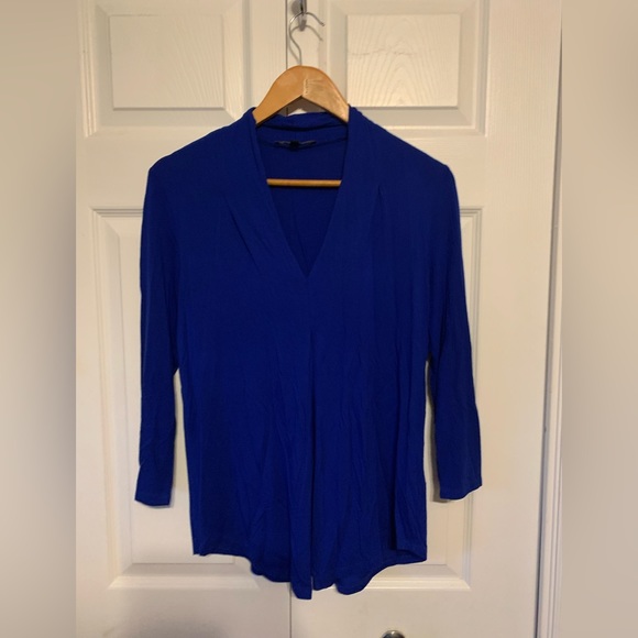 Cable & Gauge V-neck shirt - Picture 1 of 3